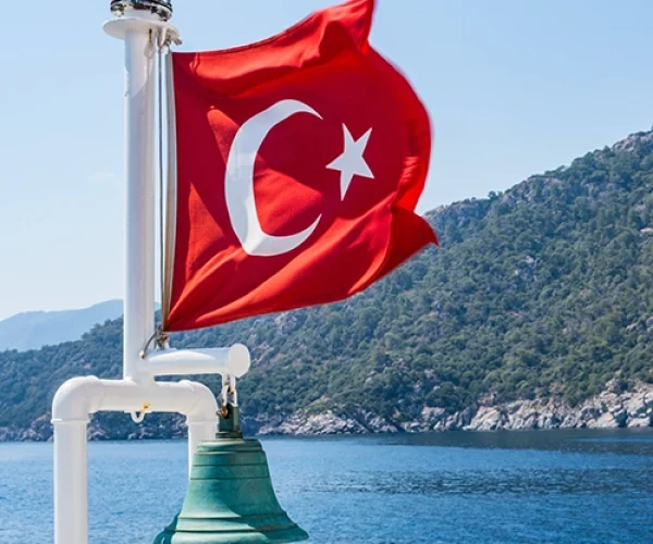 Retraite Soufie Turquie Drapeau